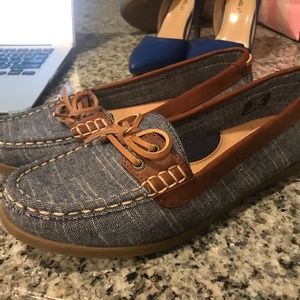 Sperry Topsiders